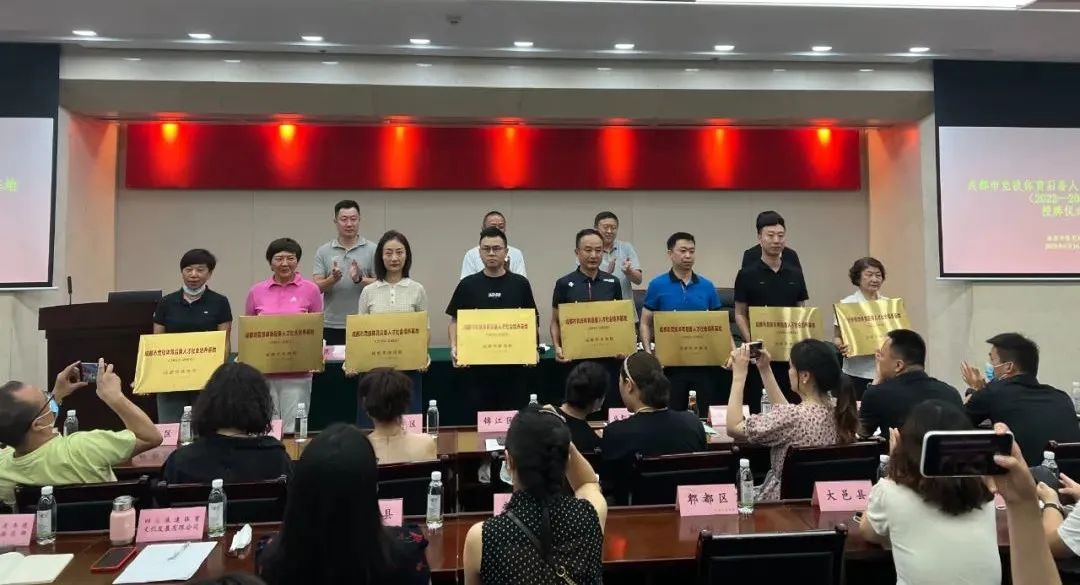 为什么大前锋在比赛中需要特别的体能训练?_1